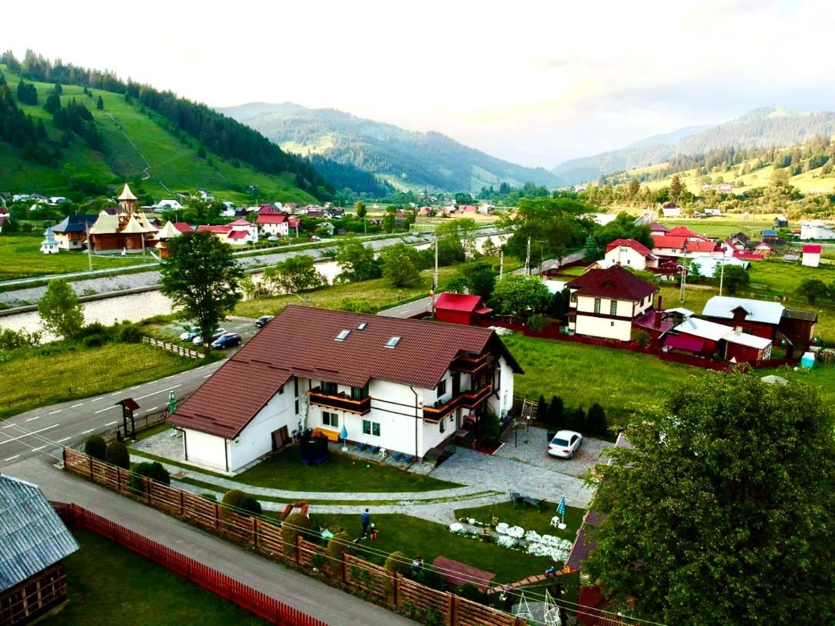 Casa Carmen Hotel Дорна Арини Екстериор снимка