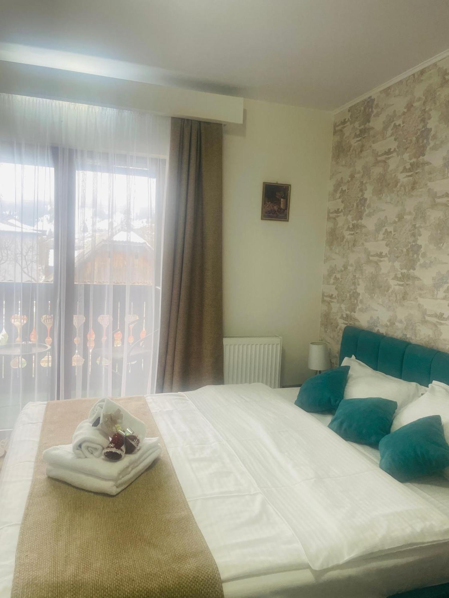 Casa Carmen Hotel Дорна Арини Екстериор снимка